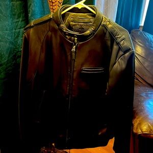 ROUNDTREE & YORKE leather jacket
